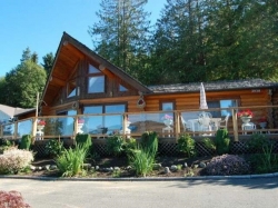 *SOLD*Panoramic ocean view from this well-kept Log home situated close to the end of a dead-end road